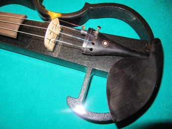 Elektrische 4/4 viool 09E102 zwart